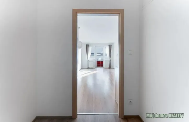 Pronájem bytu 1+kk, Praha - Hostavice, U Hostavického potoka, 32 m2