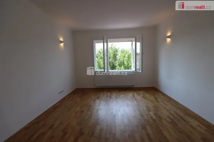 Pronájem bytu 2+kk, Praha - Podolí, Vodárenská, 57 m2