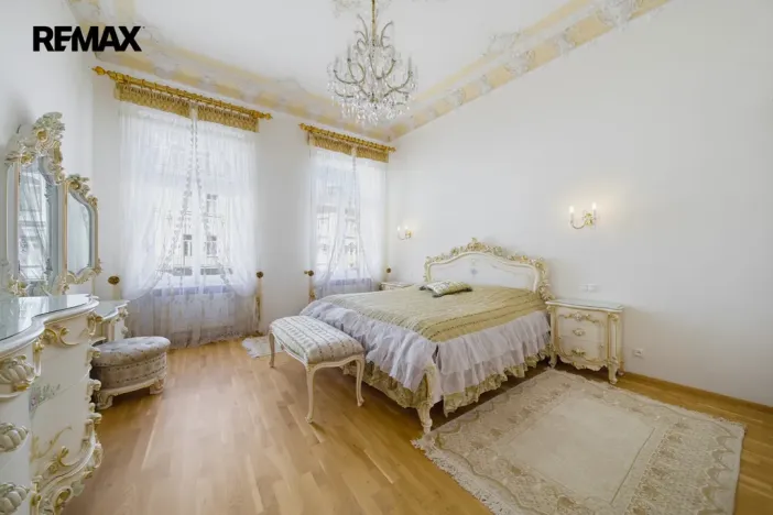 Prodej bytu 3+1, Karlovy Vary, Vřídelní, 104 m2