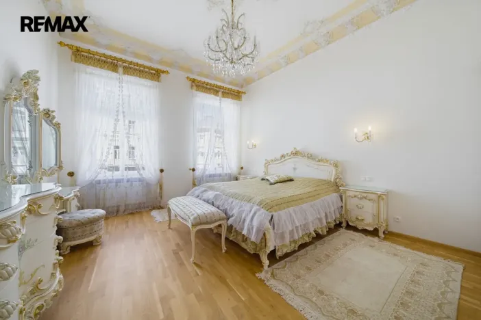 Prodej bytu 3+1, Karlovy Vary, Vřídelní, 104 m2