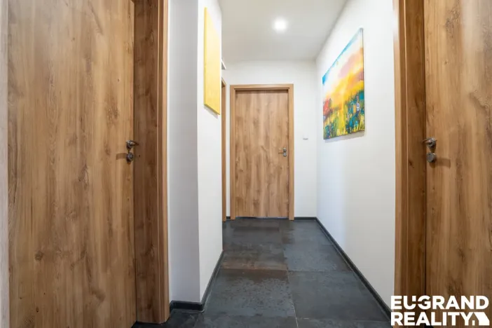 Prodej bytu 4+1, Černošice, Komenského, 97 m2