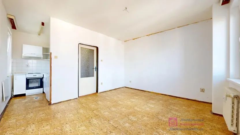 Prodej bytu 1+kk, Břeclav - Poštorná, Nádražní, 32 m2
