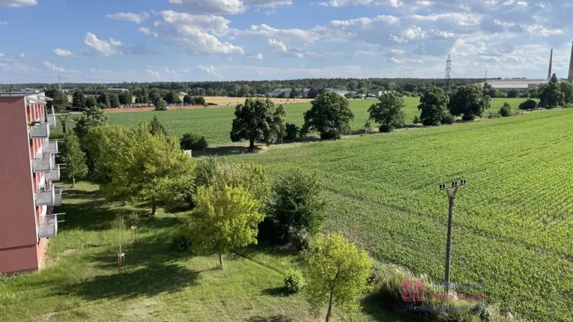 Prodej bytu 1+kk, Břeclav - Poštorná, Nádražní, 32 m2