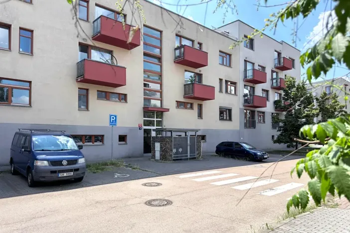 Pronájem bytu 2+kk, Praha - Zbraslav, Karla Černého, 50 m2