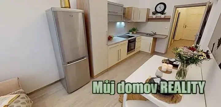 Pronájem bytu 2+kk, Praha - Karlín, Prvního pluku, 45 m2