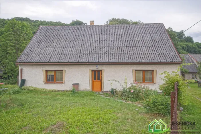 Prodej rodinného domu, Vápenná, 140 m2