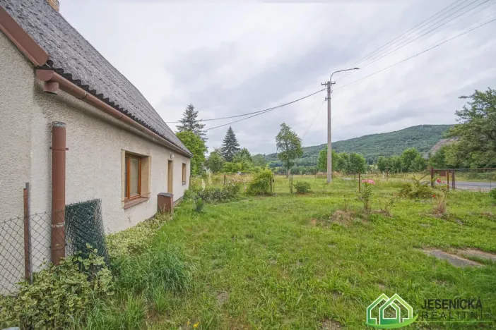 Prodej rodinného domu, Vápenná, 140 m2