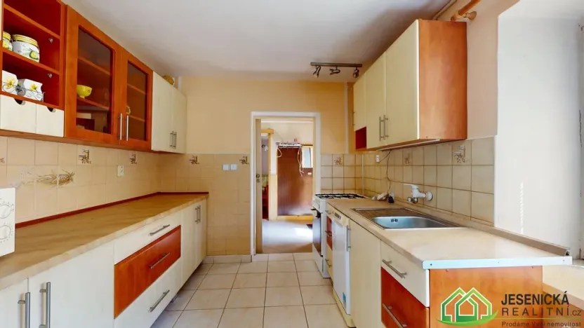 Prodej rodinného domu, Vápenná, 140 m2