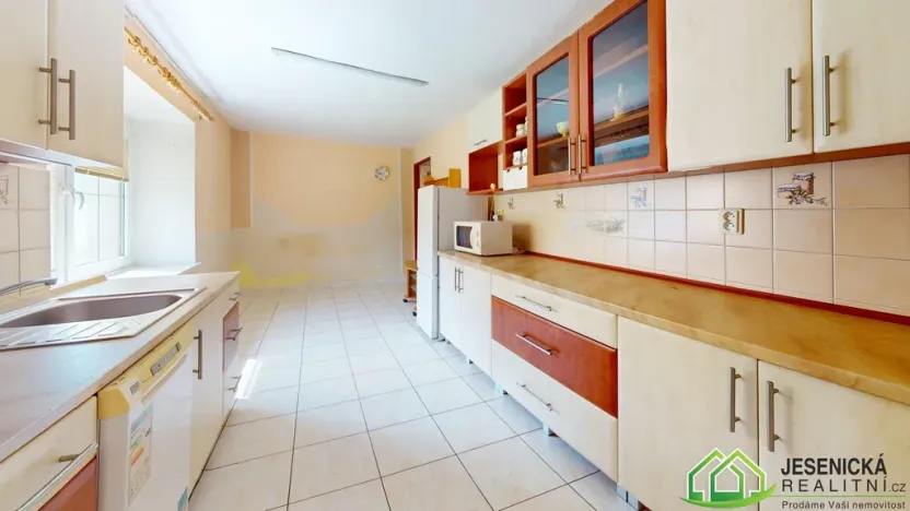 Prodej rodinného domu, Vápenná, 140 m2