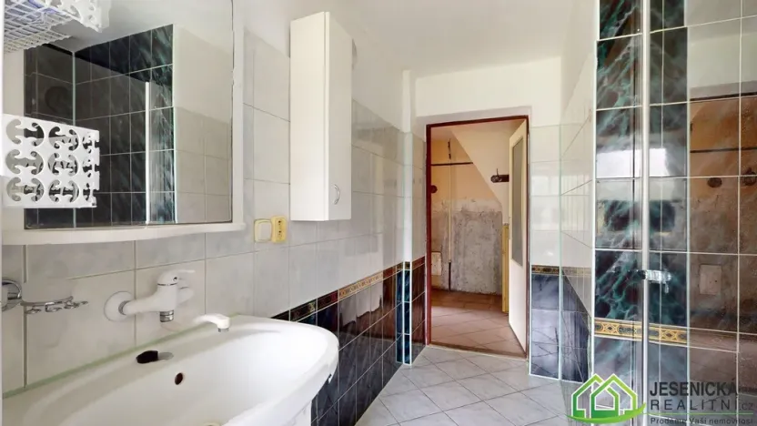 Prodej rodinného domu, Vápenná, 140 m2