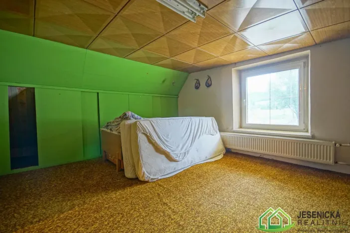 Prodej rodinného domu, Vápenná, 140 m2