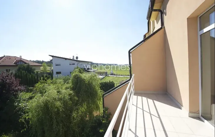 Pronájem rodinného domu, Praha - Nebušice, Na závěji, 230 m2