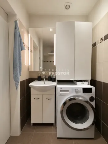 Prodej bytu 3+1, Kladno - Kročehlavy, Anglická, 71 m2