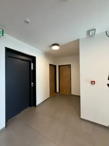 Pronájem bytu 2+kk, Praha - Modřany, Zlochova, 55 m2
