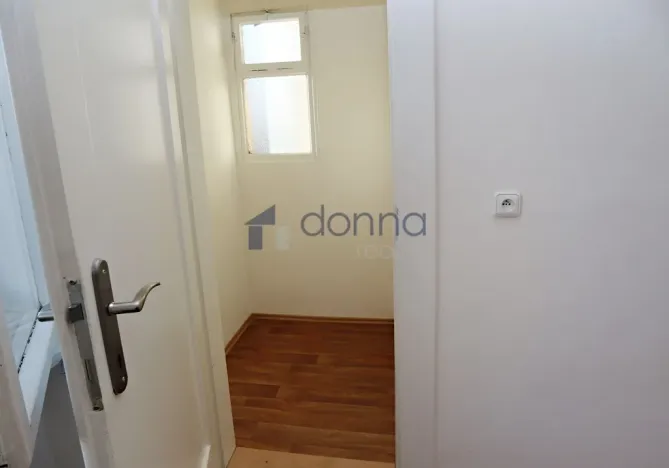 Pronájem bytu 2+kk, Praha, Jankovcova, 51 m2