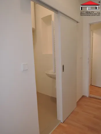 Pronájem bytu 1+1, Praha - Nusle, Křesomyslova, 42 m2