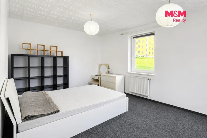 Pronájem bytu 1+1, Nová Role, U Plynárny, 38 m2