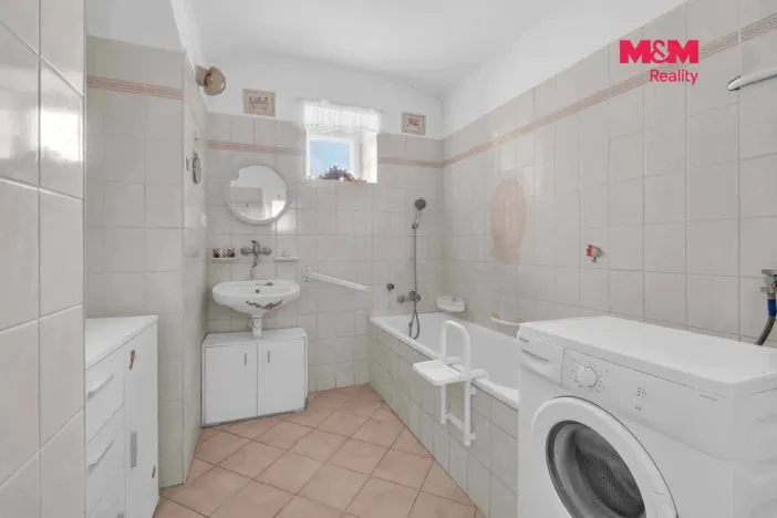 Prodej rodinného domu, Vinaře, 150 m2