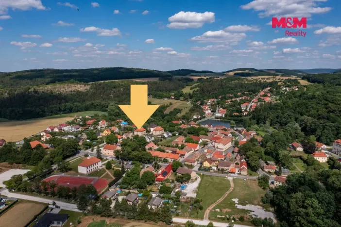 Prodej bytu 3+1, Suchomasty, 74 m2