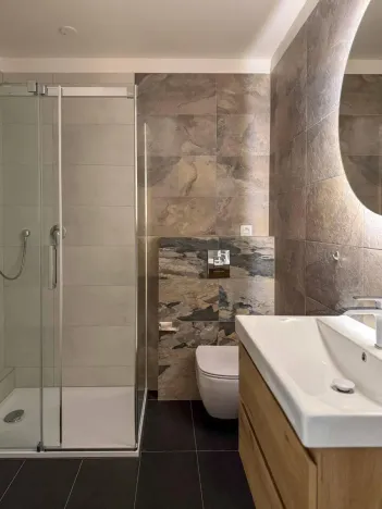 Pronájem bytu 3+kk, Praha - Karlín, U Sluncové, 98 m2