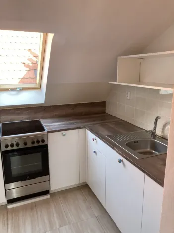 Pronájem bytu 3+1, Pardubice - Pardubice-Staré Město, Svaté Anežky České, 70 m2