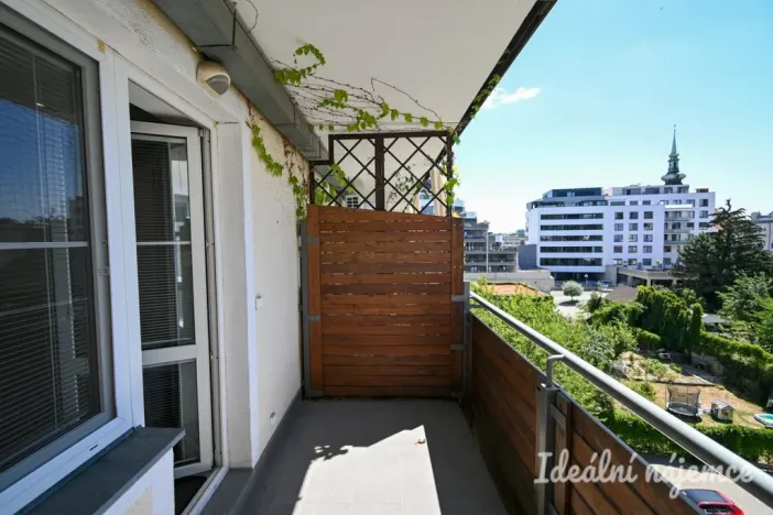 Pronájem bytu 2+kk, Brno, Táborského nábřeží, 56 m2