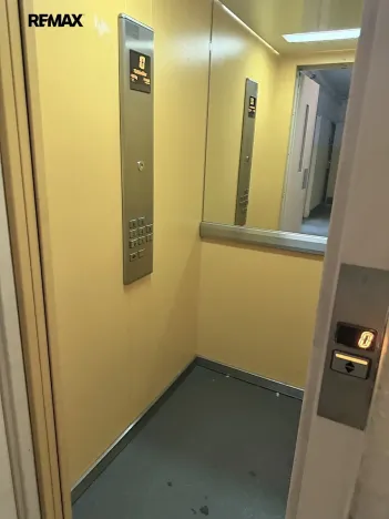 Prodej bytu 1+1, Kladno, Finská, 35 m2