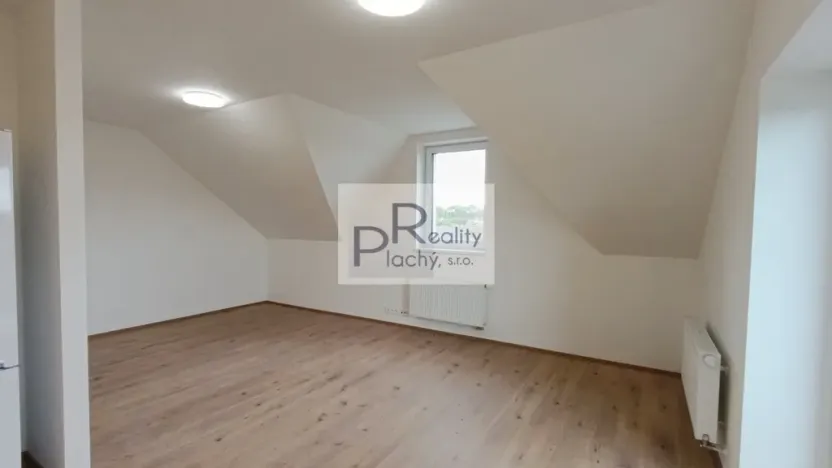 Prodej bytu 2+kk, Hevlín, 63 m2