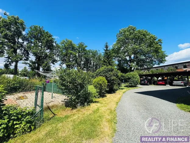 Prodej bytu 2+kk, Hostinné, Nádražní, 52 m2