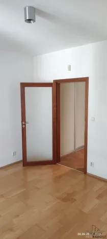 Pronájem bytu 2+kk, Praha, Raichlova, 65 m2