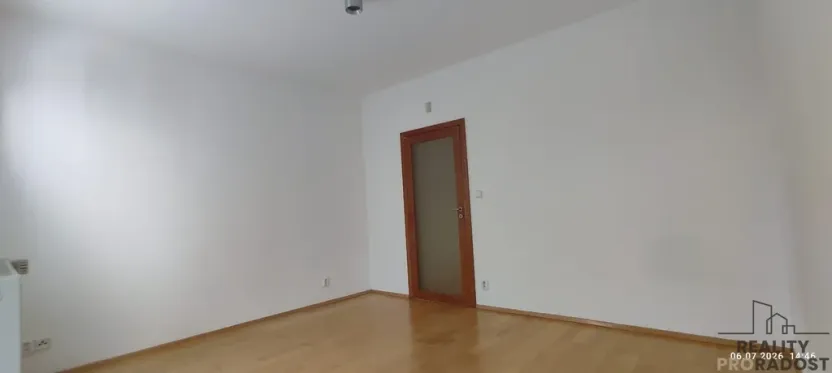 Pronájem bytu 2+kk, Praha, Raichlova, 65 m2