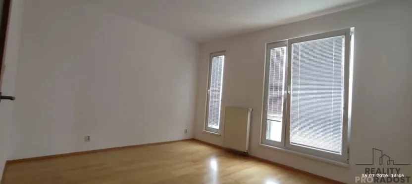 Pronájem bytu 2+kk, Praha, Raichlova, 65 m2