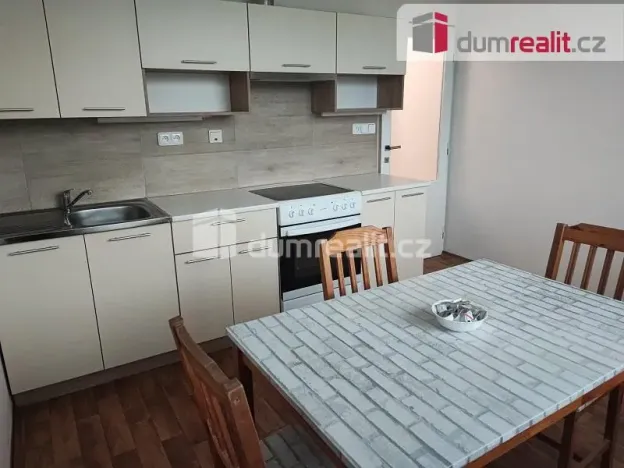 Pronájem bytu 1+1, Spálené Poříčí, Zámecká, 39 m2