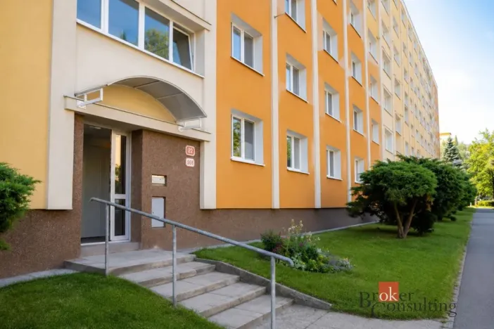Prodej bytu 2+1, Plzeň - Doubravka, Smrková, 56 m2