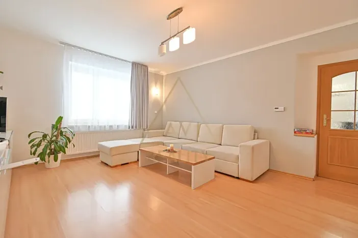 Prodej rodinného domu, Hřebeč, nám. Draha, 150 m2