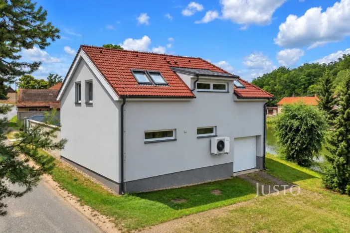 Prodej bytu 4+kk, Býkev, 128 m2