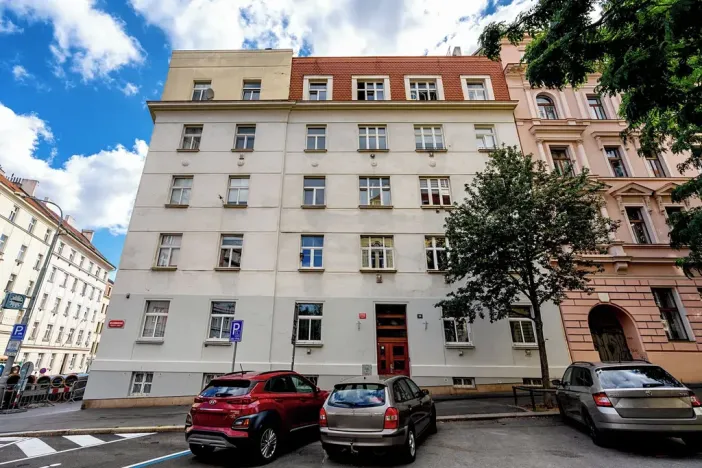 Prodej bytu 2+kk, Praha - Vinohrady, Velehradská, 50 m2