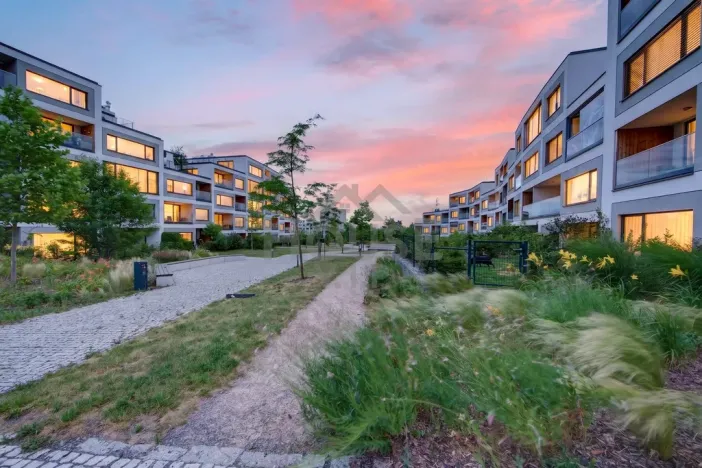 Prodej bytu 3+kk, Praha - Hlubočepy, Dostalové, 65 m2