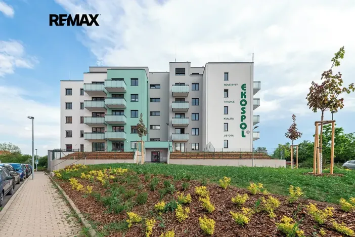 Pronájem bytu 2+kk, Praha - Strašnice, Strančická, 48 m2