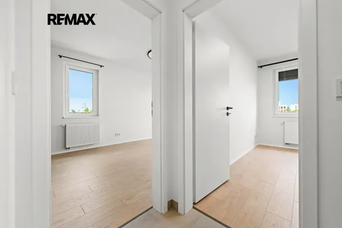 Pronájem bytu 2+kk, Praha - Strašnice, Strančická, 48 m2