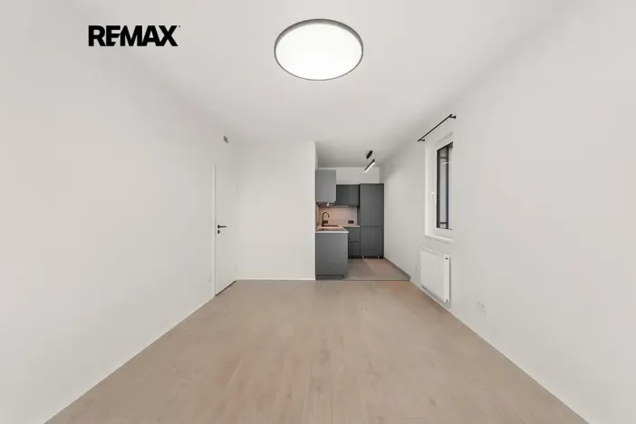 Pronájem bytu 2+kk, Praha - Strašnice, Strančická, 48 m2