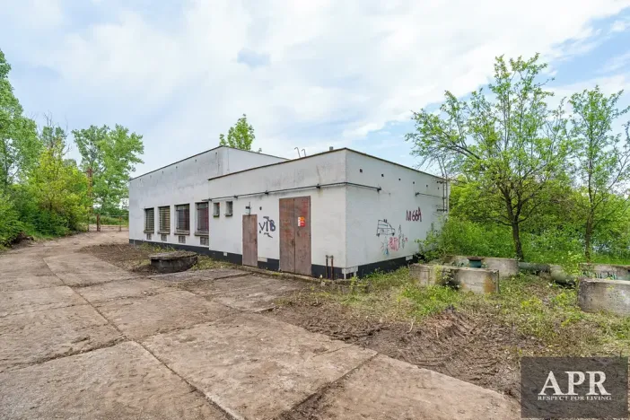 Prodej komerční nemovitosti, Hluk, 192 m2
