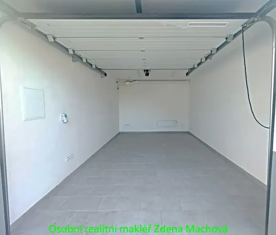 Pronájem garáže, Praha - Motol, Na Homolce, 27 m2