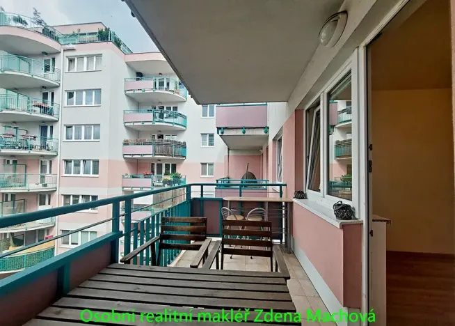 Pronájem bytu 2+kk, Praha - Strašnice, Gutova, 55 m2