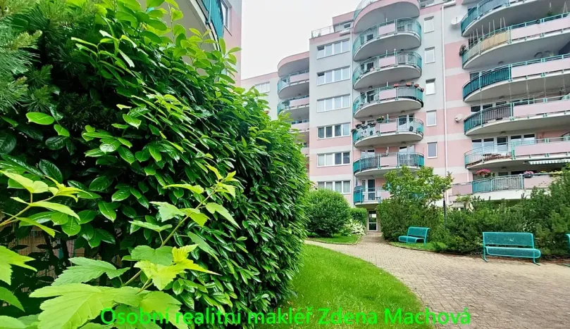 Pronájem bytu 2+kk, Praha - Strašnice, Gutova, 55 m2
