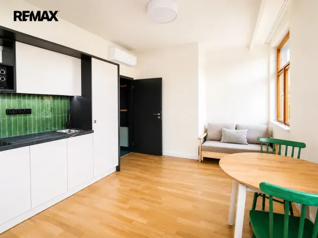 Pronájem bytu 1+kk, Praha - Žižkov, Ondříčkova, 30 m2