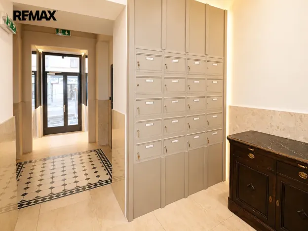 Pronájem bytu 1+kk, Praha - Žižkov, Ondříčkova, 30 m2