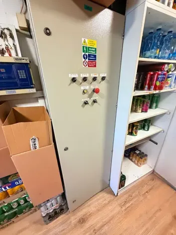 Prodej obchodního prostoru, Kly, 45 m2