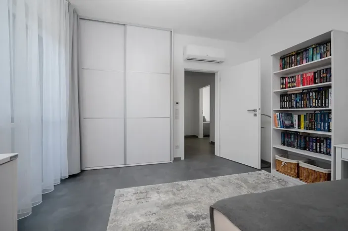 Prodej bytu 4+kk, Znojmo, Třešňová, 166 m2