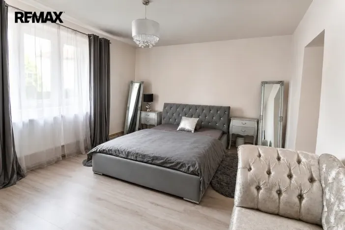 Prodej rodinného domu, Postupice, náměstí Sv. Čecha, 126 m2